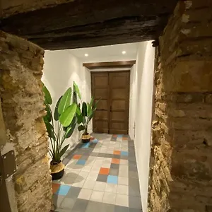  Apartment Lineros